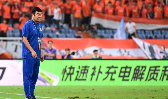 了不起！韩鹏仅仅用了7场比赛就跻身鲁能队史名帅行列，赢得点赞